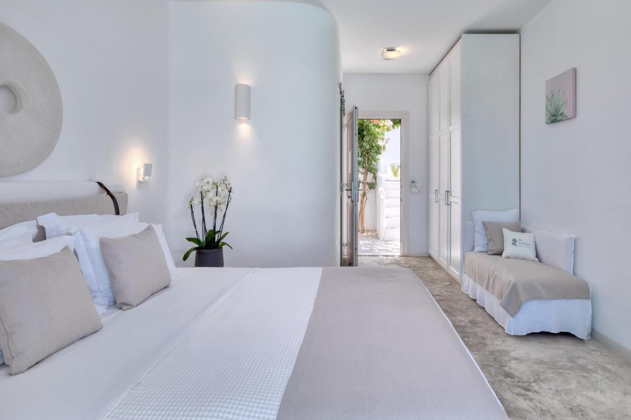 Lilly Residence-All Sea View Suites, Adults Only Náousa Eksteriør billede