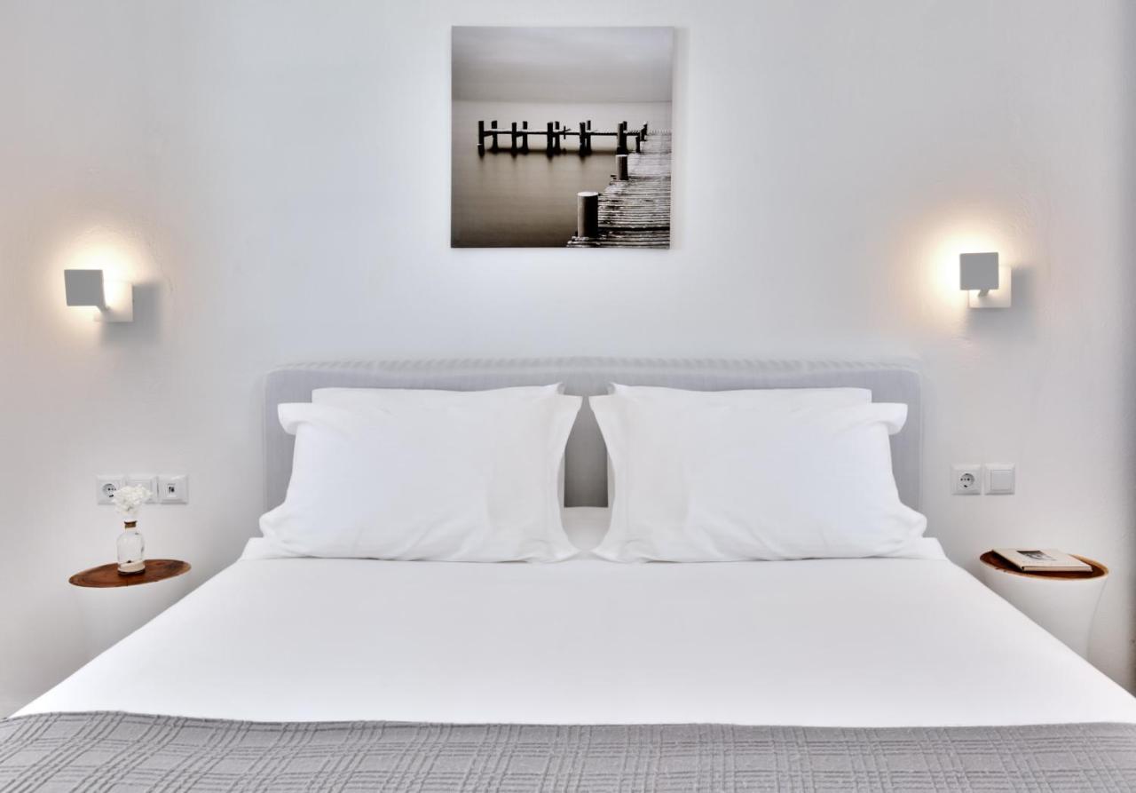 Lilly Residence-All Sea View Suites, Adults Only Náousa Eksteriør billede
