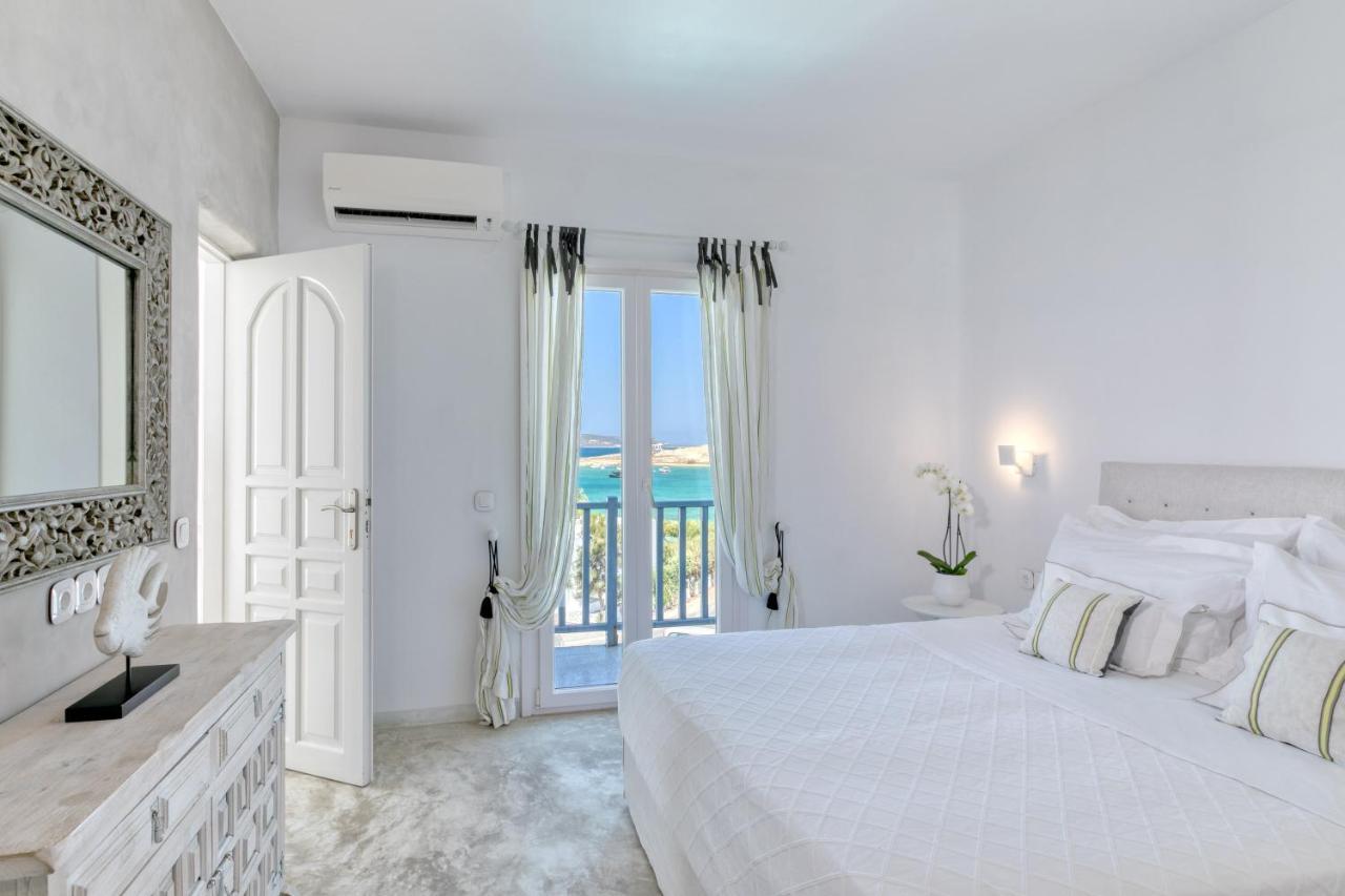 Lilly Residence-All Sea View Suites, Adults Only Náousa Eksteriør billede