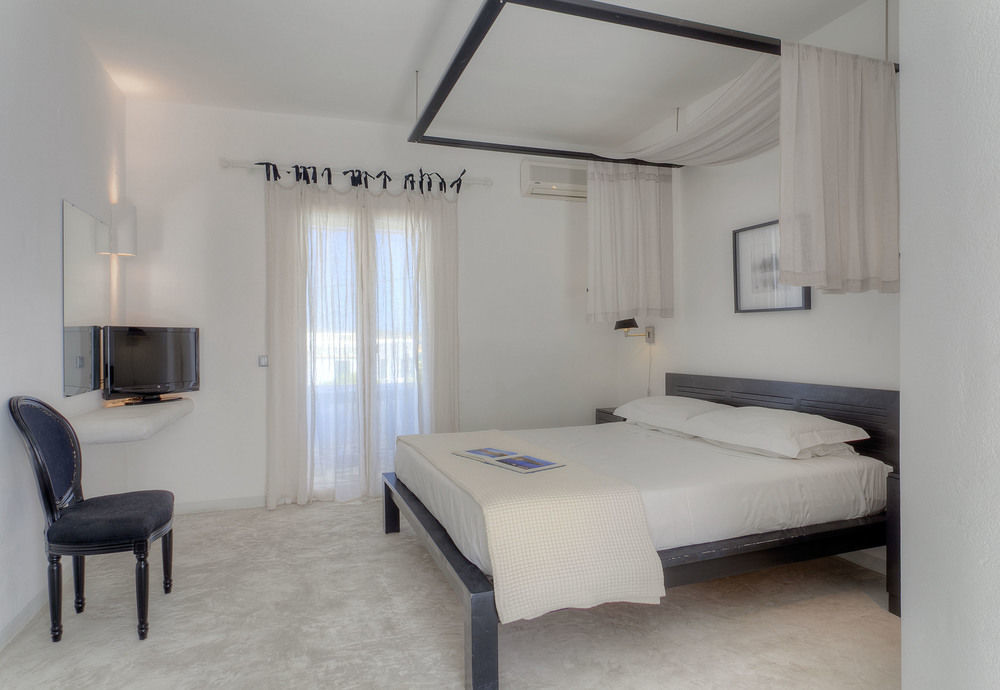 Lilly Residence-All Sea View Suites, Adults Only Náousa Eksteriør billede