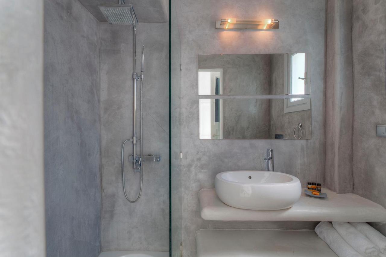Lilly Residence-All Sea View Suites, Adults Only Náousa Eksteriør billede